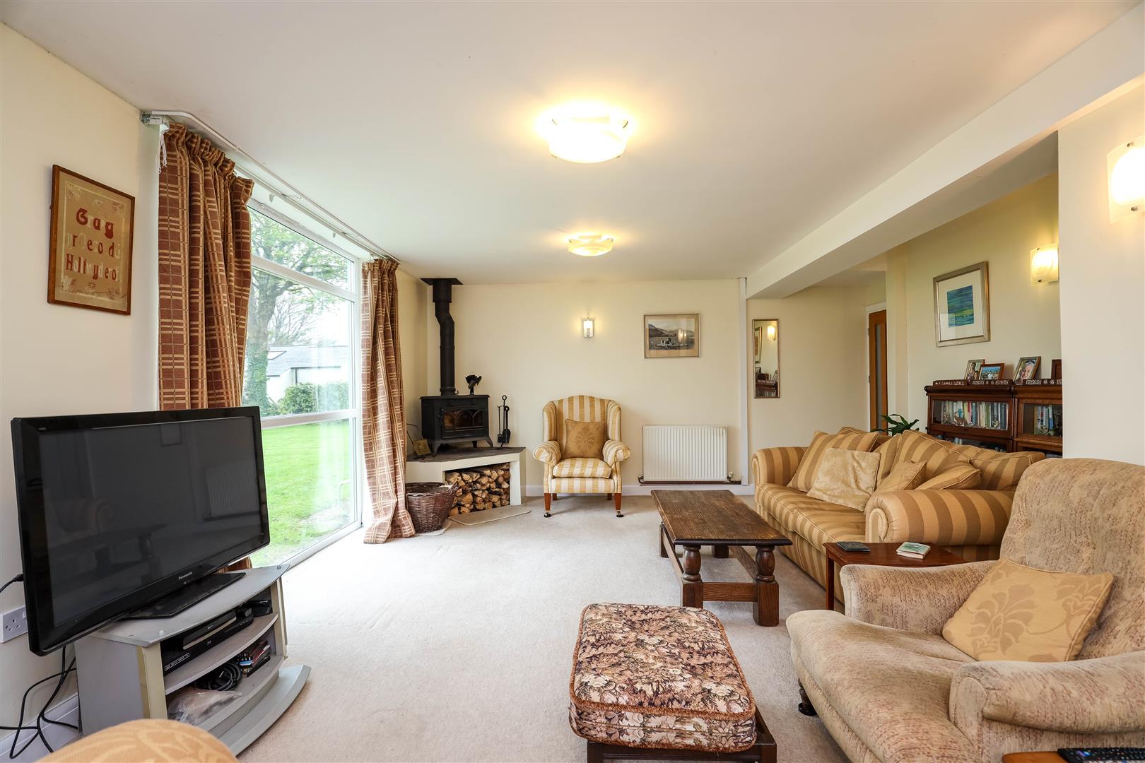 Watts & Nash, Cowbridge, Vale Of CF71 7NS